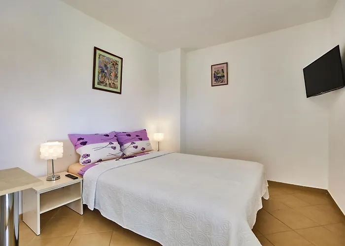 Aga Adults Only Δωμάτια σε οικογενειακή κατοικία Rewal