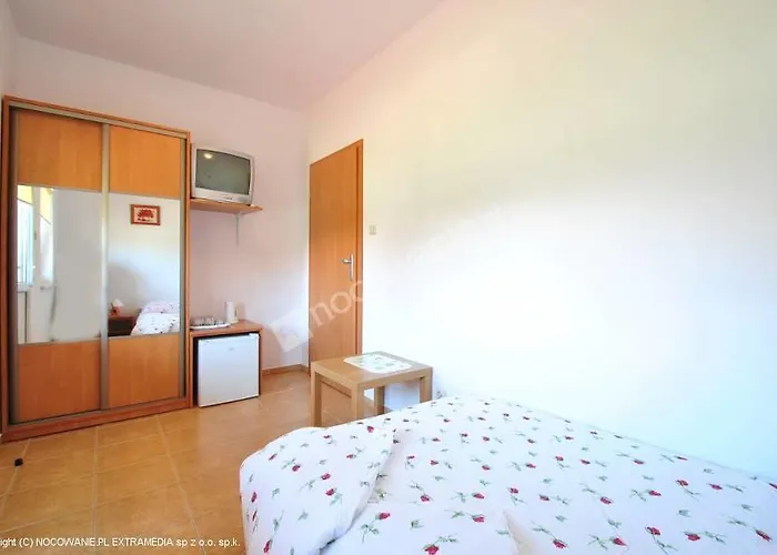 Δωμάτια σε οικογενειακή κατοικία Aga Adults Only Rewal